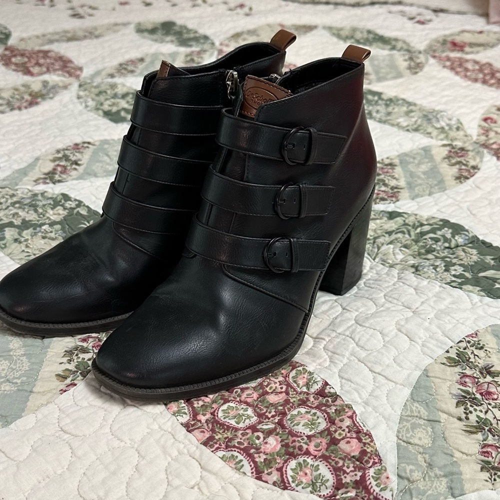 Dr Scholl’s boots